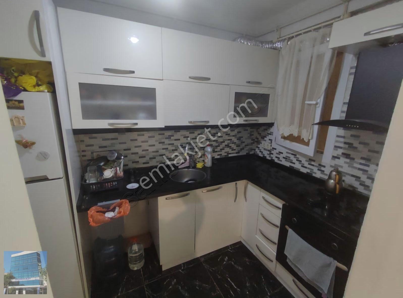 Karşıyaka Sahil Ve Çarşı Yakını Eşyalı-eşyasız Kiralık 3+1 Daire - Görsel 18
