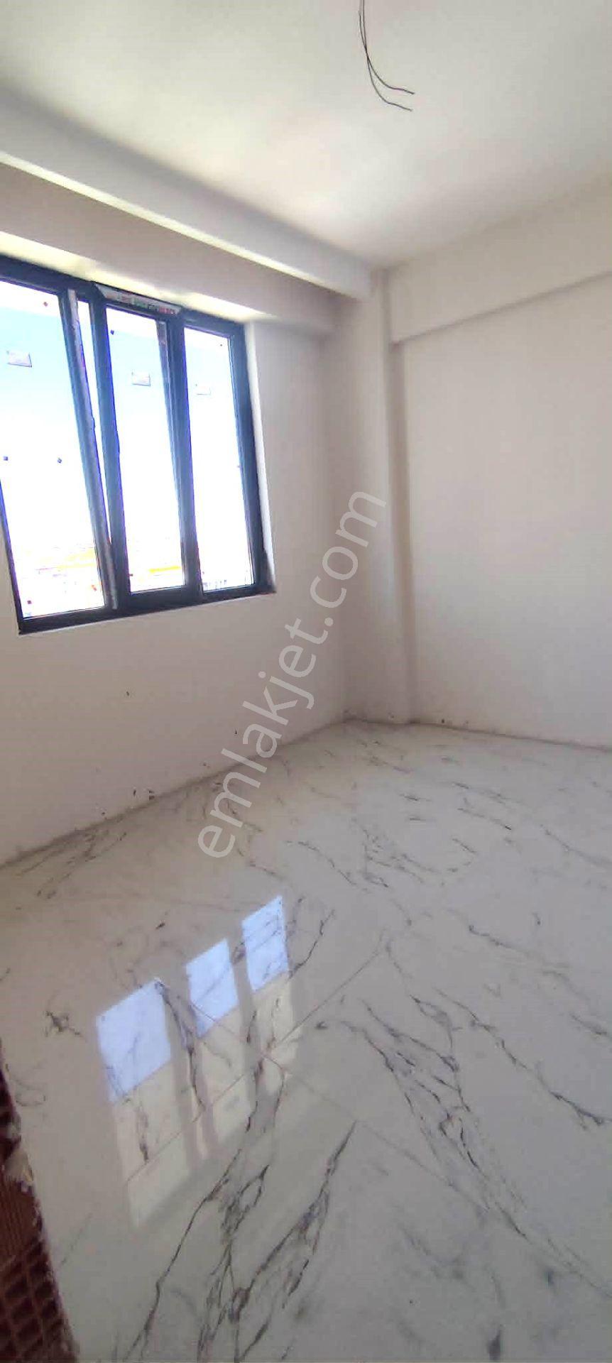 İlbadı Mahallesinde 3 Katlı Binanın 3. Katı 3+1/145 M2 Parkın Yanı Sıfır Daire 4.750.000 Tl - Görsel 12
