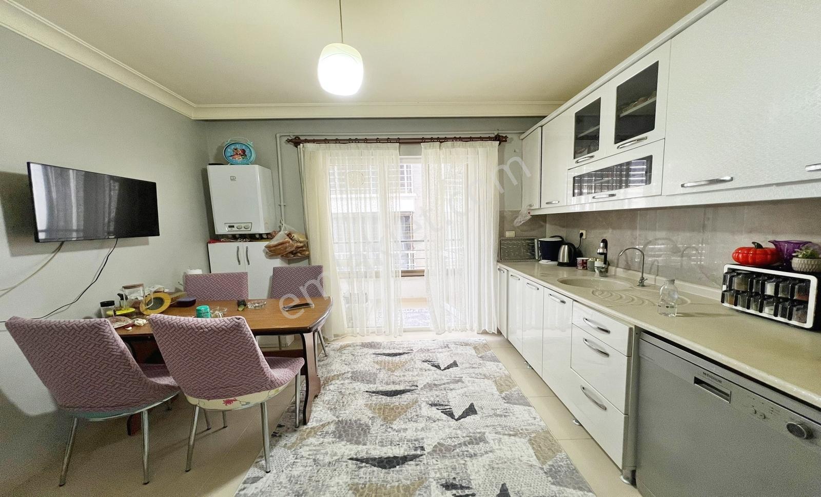 Atapark'ta Cadde Yakını Kelepir 3+1 Daire