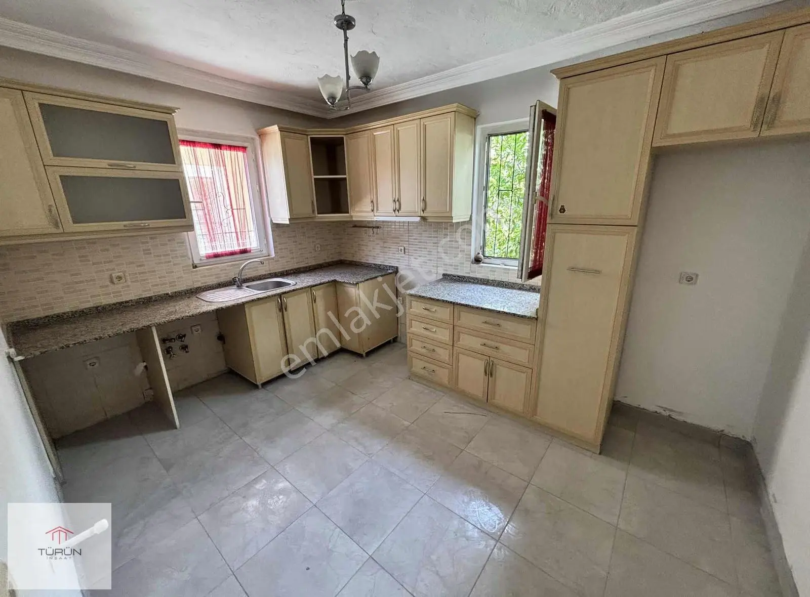 Fethiye Foça Mahallesinde Müstakil Girişli 3+1 Kiralık Daire - Görsel 2