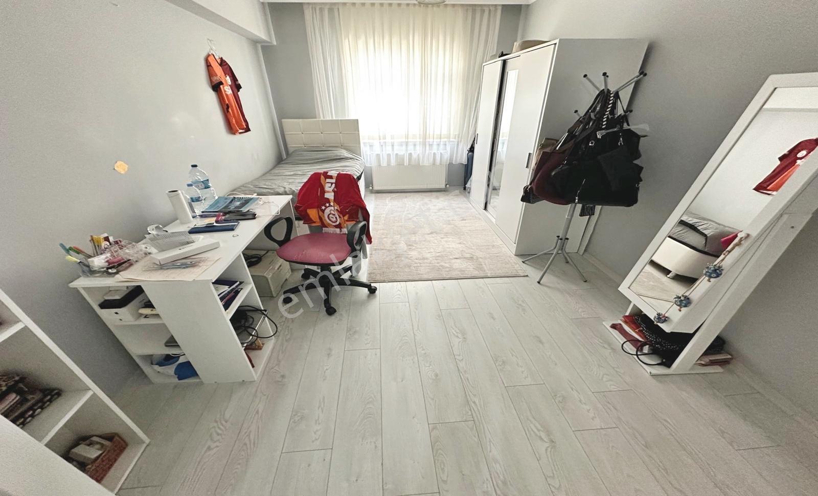 Uyanış'ta Gülbaba Caddesi Yakını Krediye Uygun 3+1 Katta Daire - Görsel 13