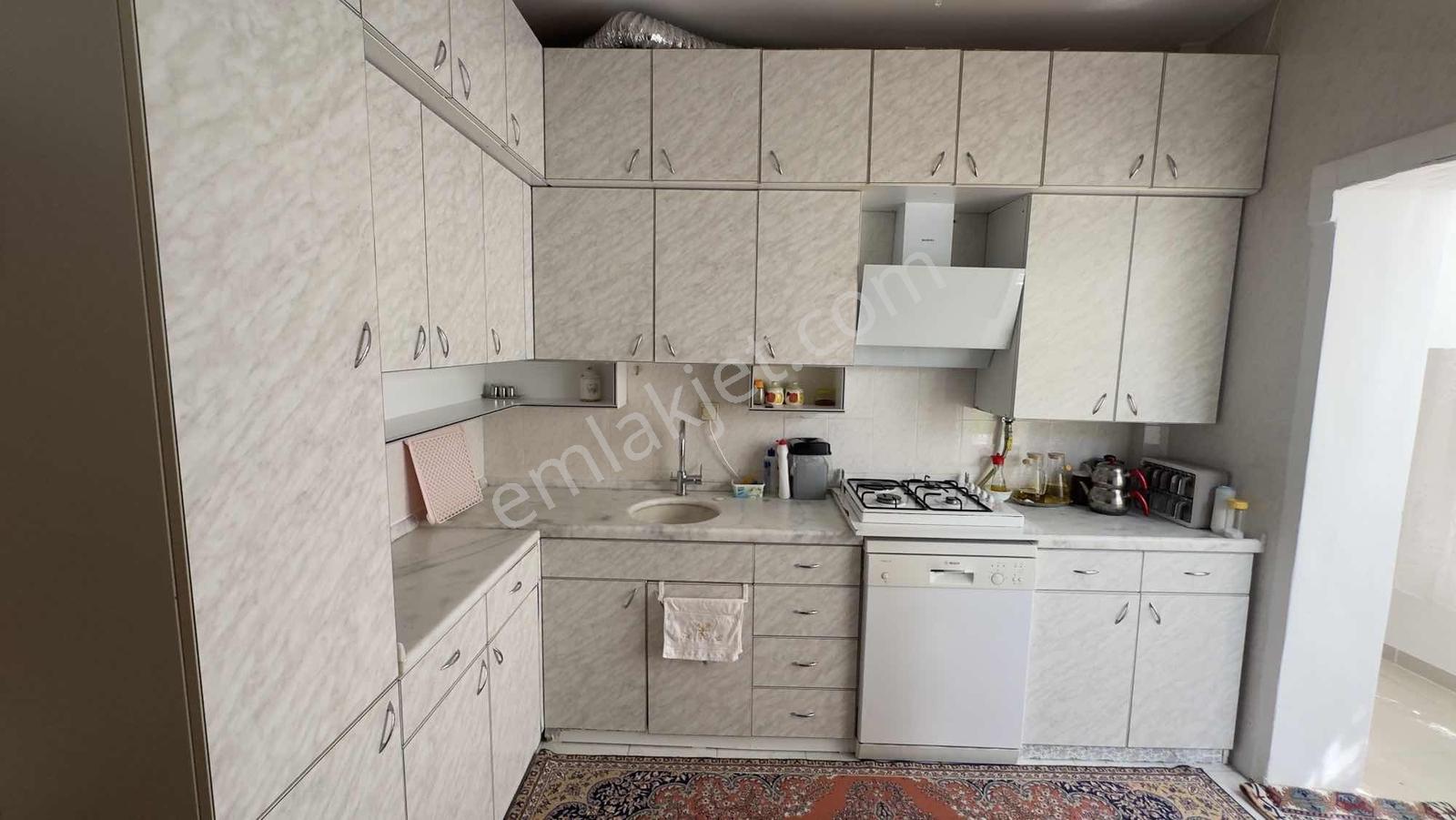 Emin Emlaktan Fatih Mahallesinde 2 Katlı Müstakil Ev - Görsel 30