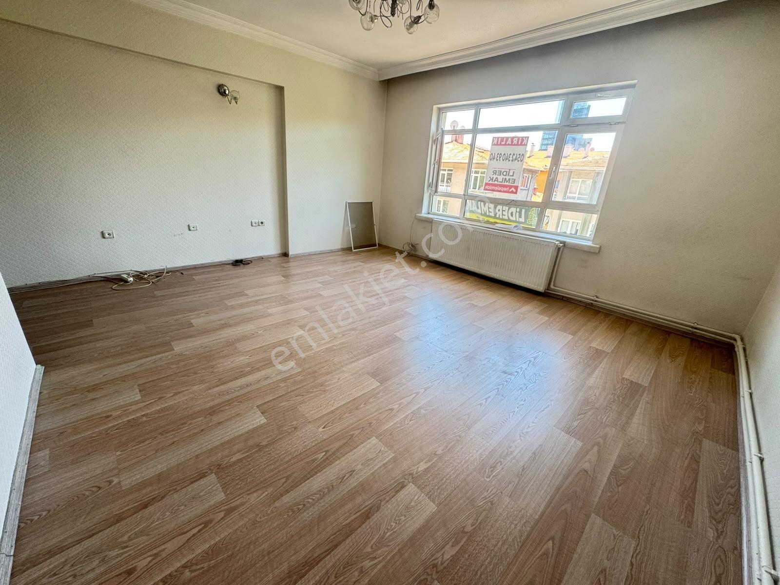 **lider Emlaktan Aydınlıkevlerde Cadde Üzeri Ön Cephe Kiralık** - Görsel 15