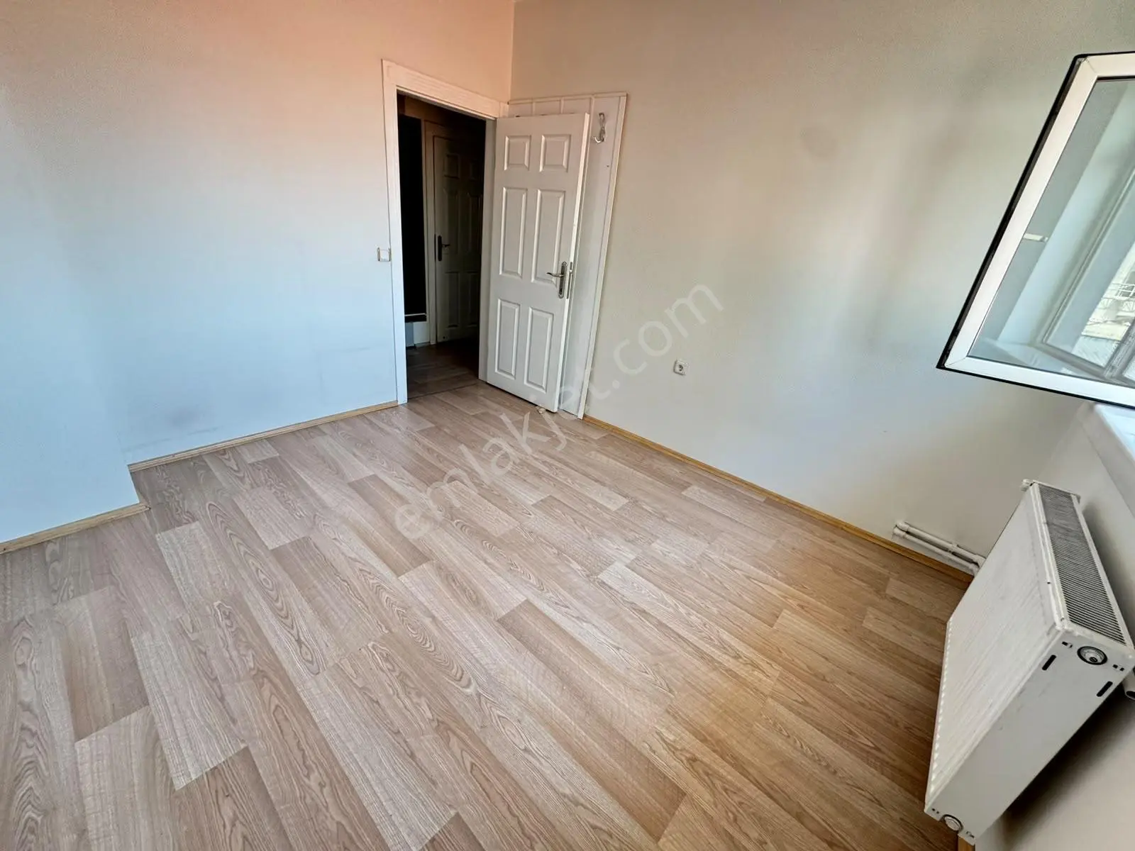**lider Emlaktan Aydınlıkevlerde Cadde Üzeri Ön Cephe Kiralık** - Görsel 5