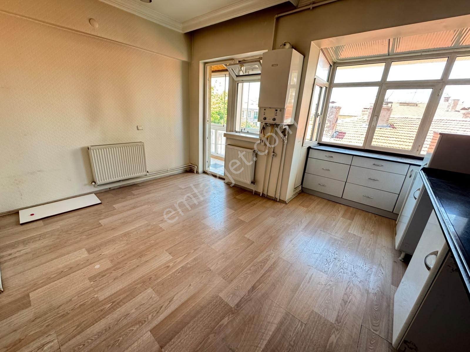 **lider Emlaktan Aydınlıkevlerde Cadde Üzeri Ön Cephe Kiralık** - Görsel 12