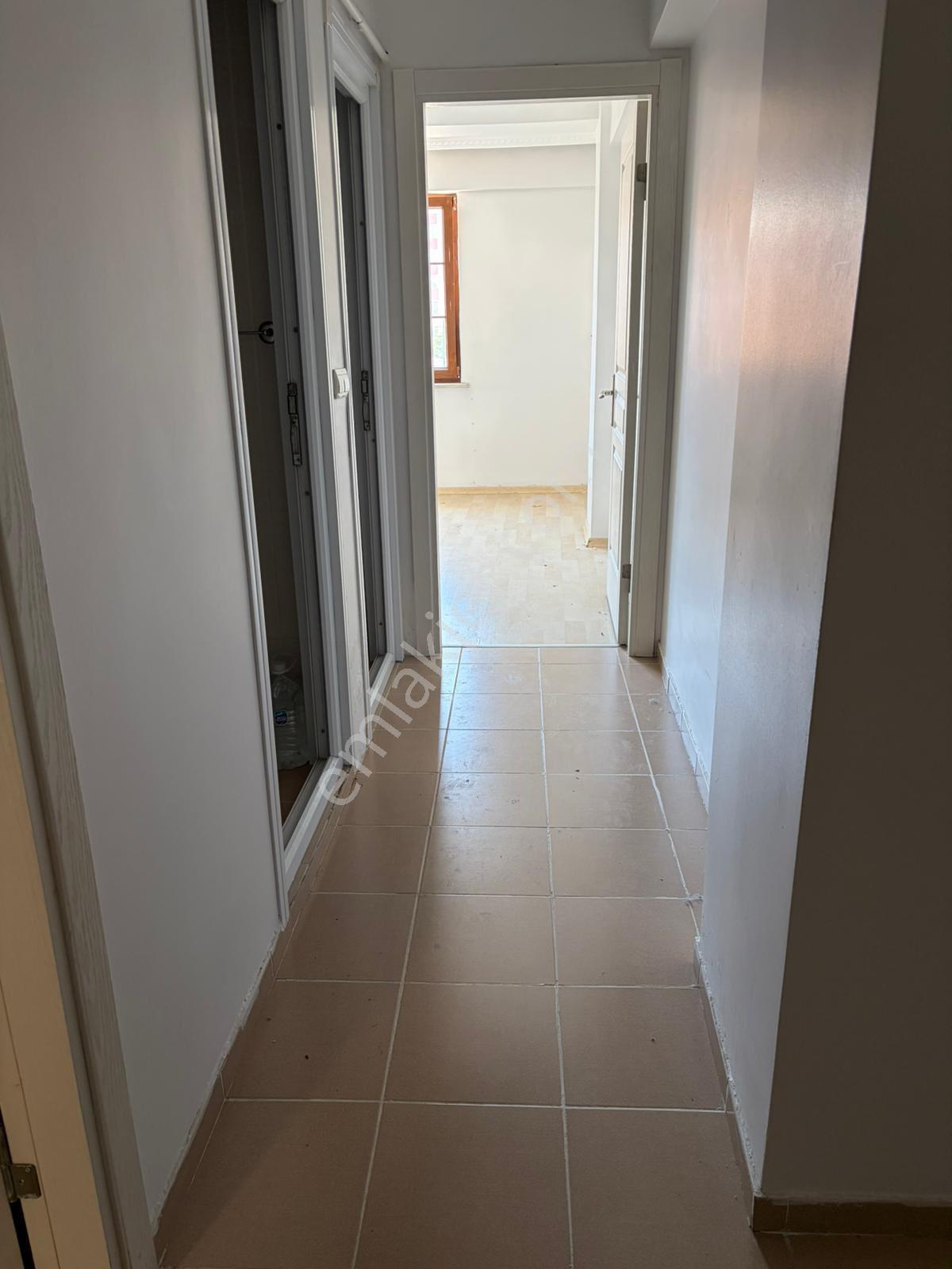 Sefaköy Merkez De Kiralık Yeni Bina Ara Kat - Görsel 6