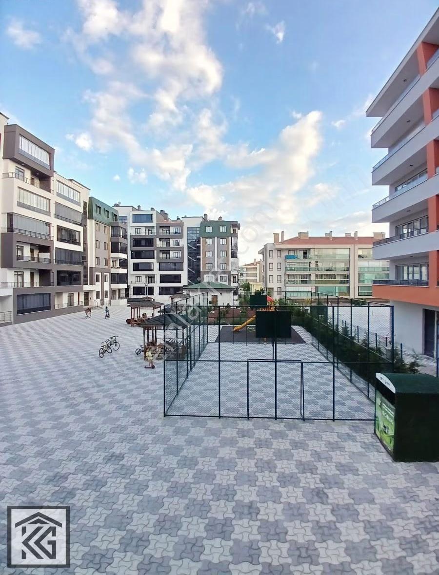 Aslanlı Kışla Caddesi Tramvay Durağı Yanı Kiralık 4+1 Daire - Görsel 19