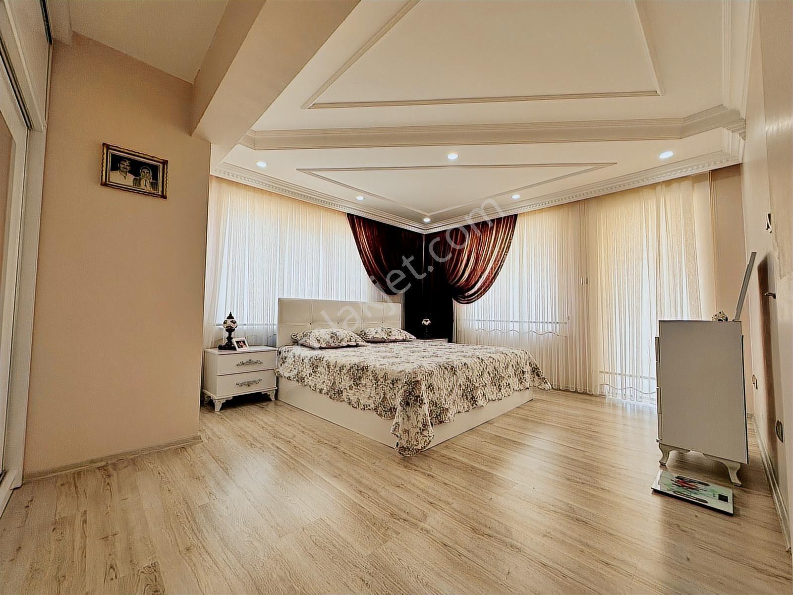 Banaz'da Emsalsiz Bahçeli 5+1 Forleks Satılık Masrafsız Villa - Görsel 30