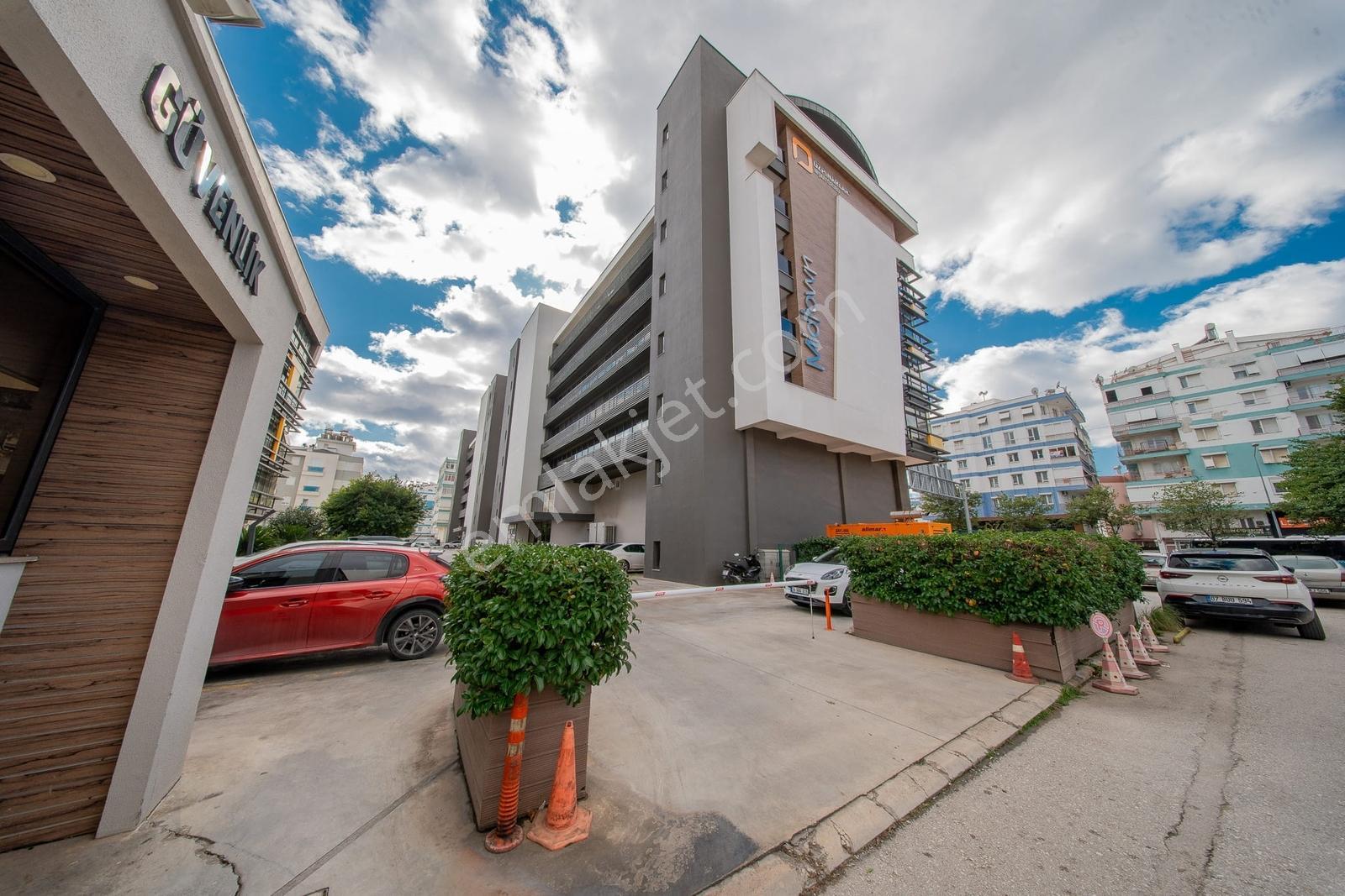 Mevlana'da Özpınarlar Midtown Ara Kat Şehir Manzaralı Ofis Katı - Görsel 3