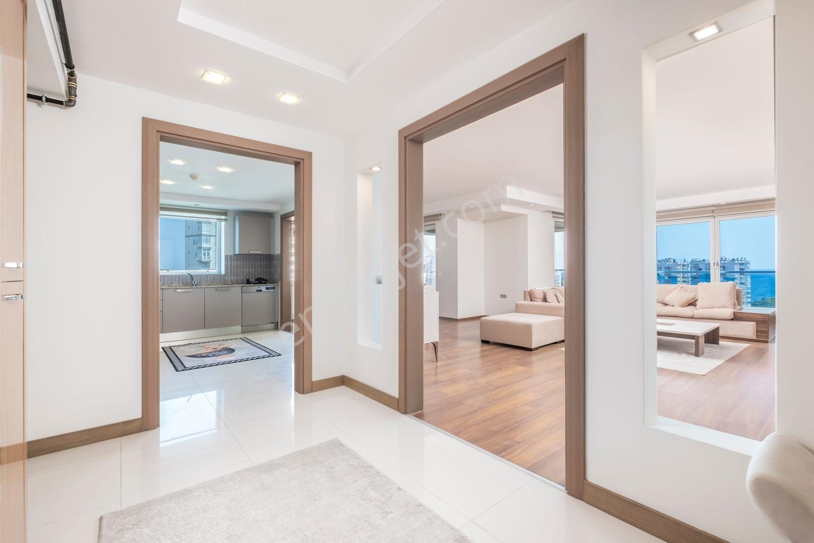 Şirinyalı'da Deniz Manzaralı Özellikli Sitede 3+1 180m2 Kiralık - Görsel 5