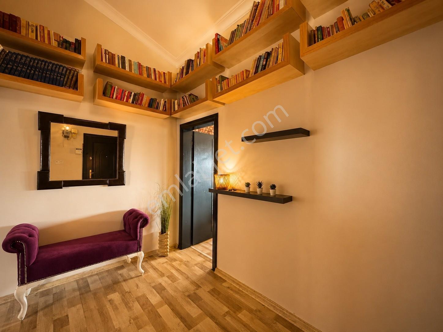 Eski Lara'da Çift Teraslı Deniz Manzaralı, Geniş, Eşyalı Kiralık - Görsel 5