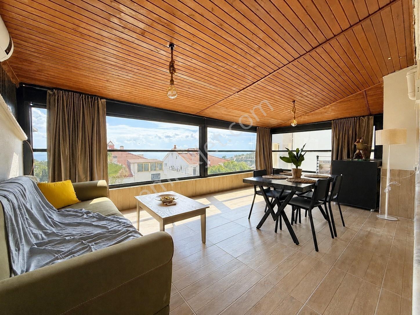 Eski Lara'da Çift Teraslı Deniz Manzaralı, Geniş, Eşyalı Kiralık - Görsel 23