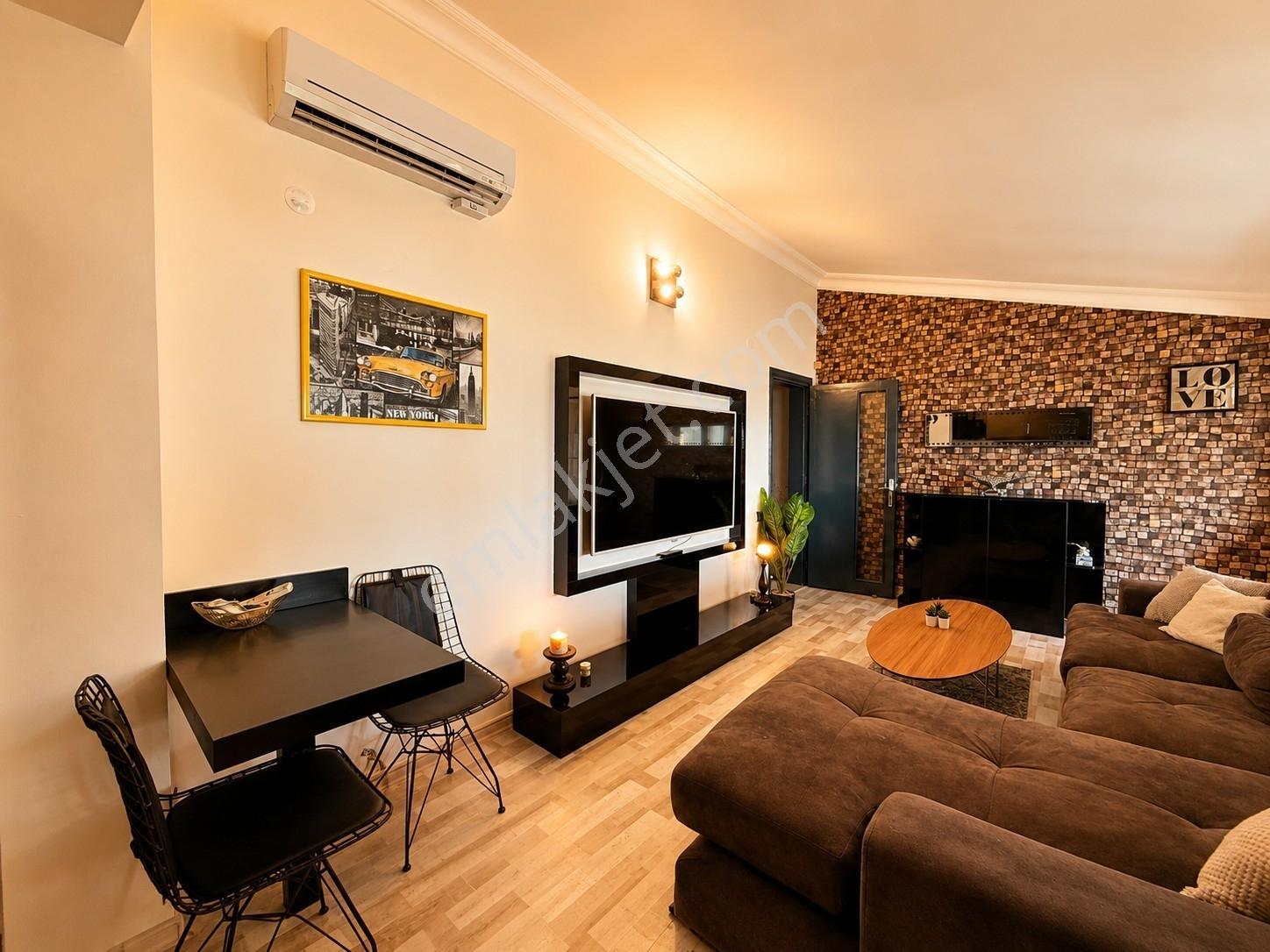Eski Lara'da Çift Teraslı Deniz Manzaralı, Geniş, Eşyalı Kiralık - Görsel 21