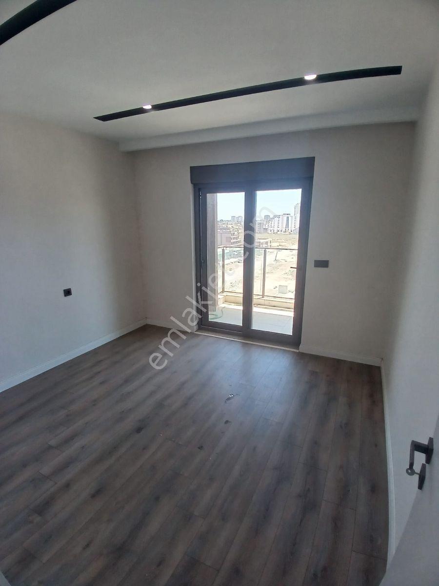 Altıntaş'ta Lüks Havuzlu Site İçinde Kiralık 1+1 Daire - Görsel 20