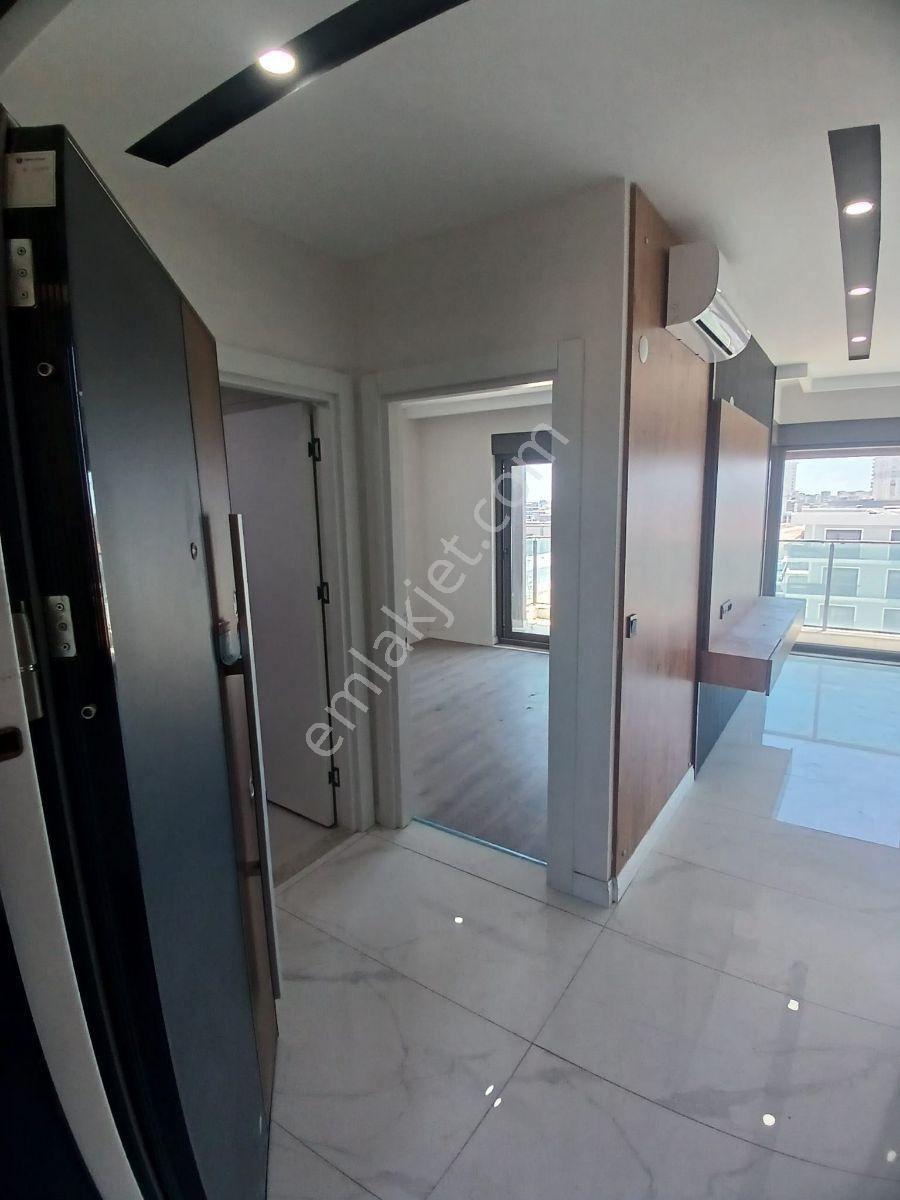 Altıntaş'ta Lüks Havuzlu Site İçinde Kiralık 1+1 Daire - Görsel 7
