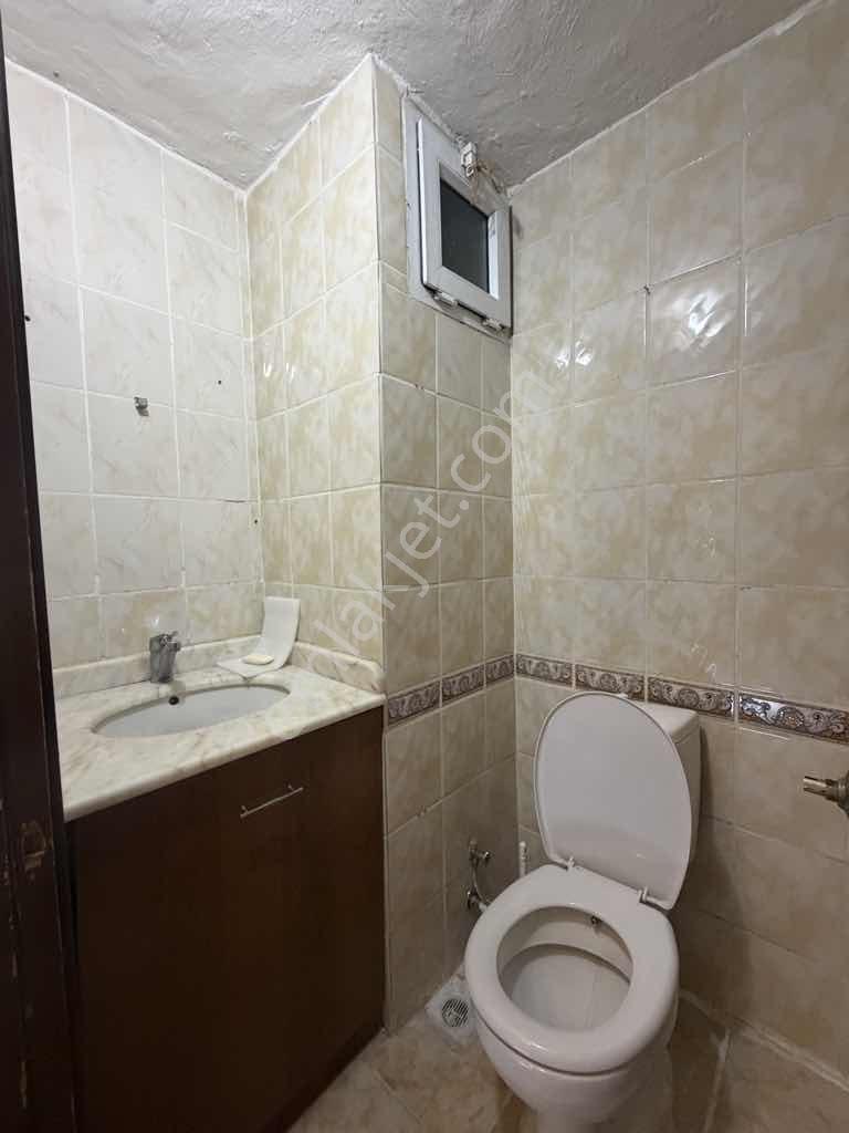 Sılahtarağa Tramvay Hattı Üzerinde 2+1 Ferah Kiralık Daire - Görsel 25