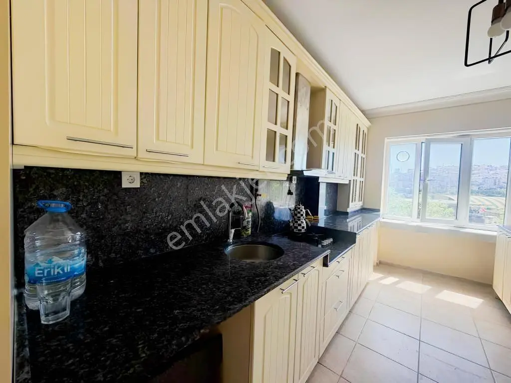 Sılahtarağa Tramvay Hattı Üzerinde 2+1 Ferah Kiralık Daire - Görsel 5