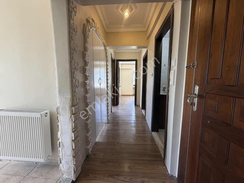 Sılahtarağa Tramvay Hattı Üzerinde 2+1 Ferah Kiralık Daire - Görsel 23