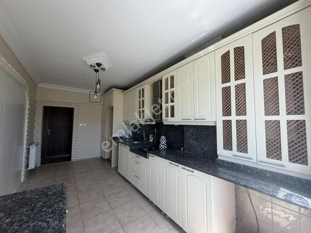 Sılahtarağa Tramvay Hattı Üzerinde 2+1 Ferah Kiralık Daire - Görsel 9