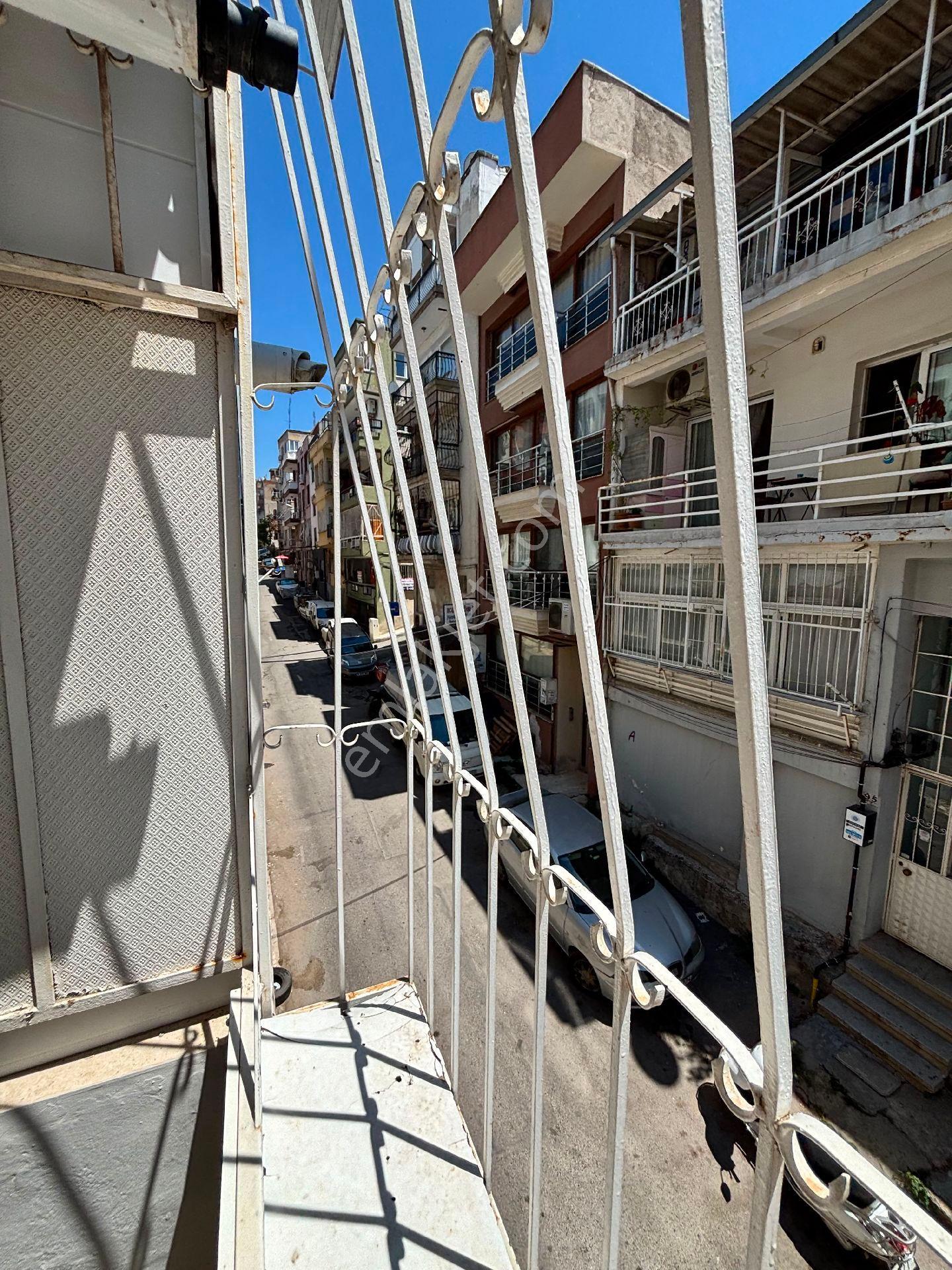 Hatay Üçyol Da Halil Rıfat Cadde Bir Üst Sokağında 2+1 Doğalgazlı Bakımlı Satılık Daire - Görsel 35