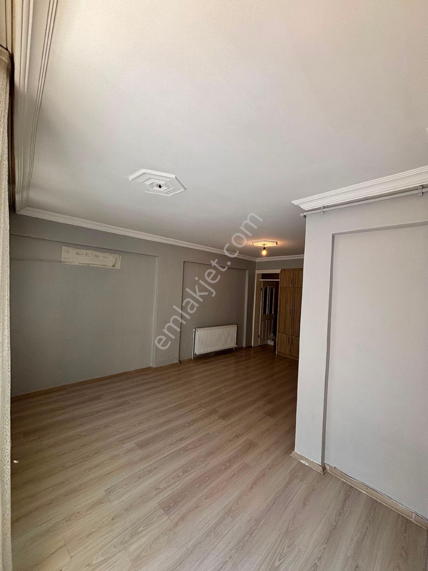 Hatay Üçyol Da Halil Rıfat Cadde Bir Üst Sokağında 2+1 Doğalgazlı Bakımlı Satılık Daire - Görsel 10