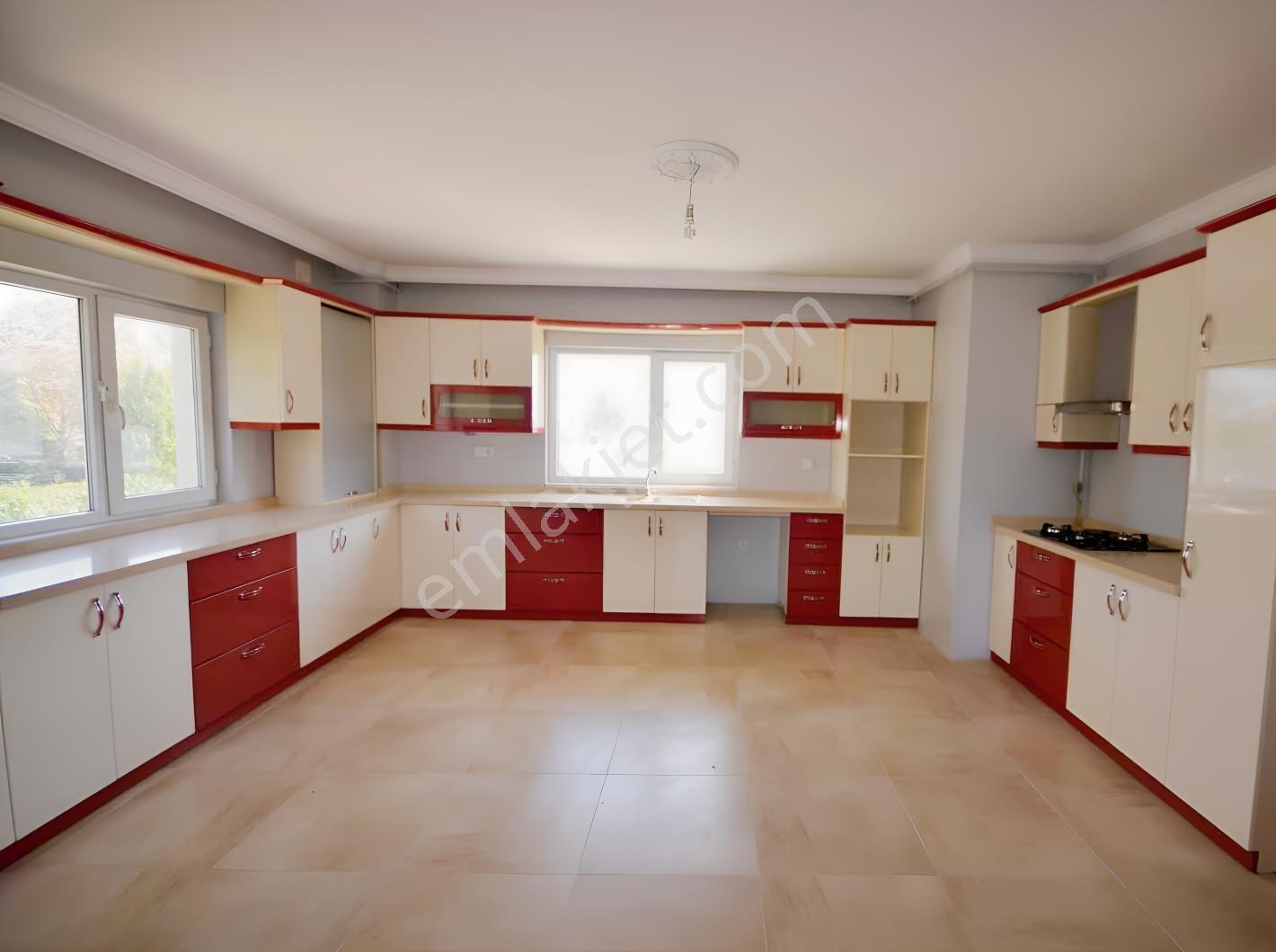 Büyükçekmece Tepekent Sitesinde Satılık Müstakil Villa - Görsel 8