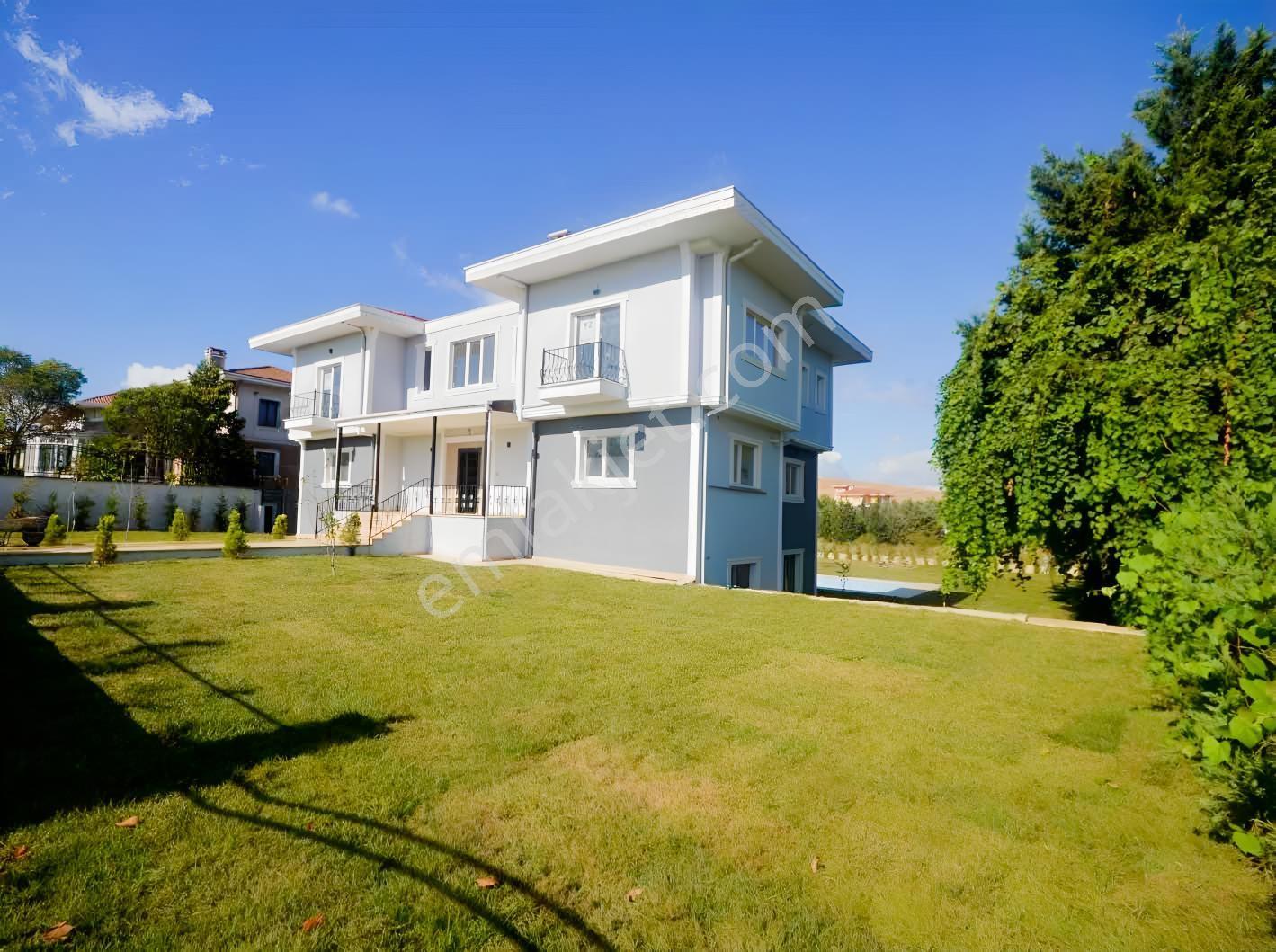 Büyükçekmece Tepekent Sitesinde Satılık Müstakil Villa - Görsel 19