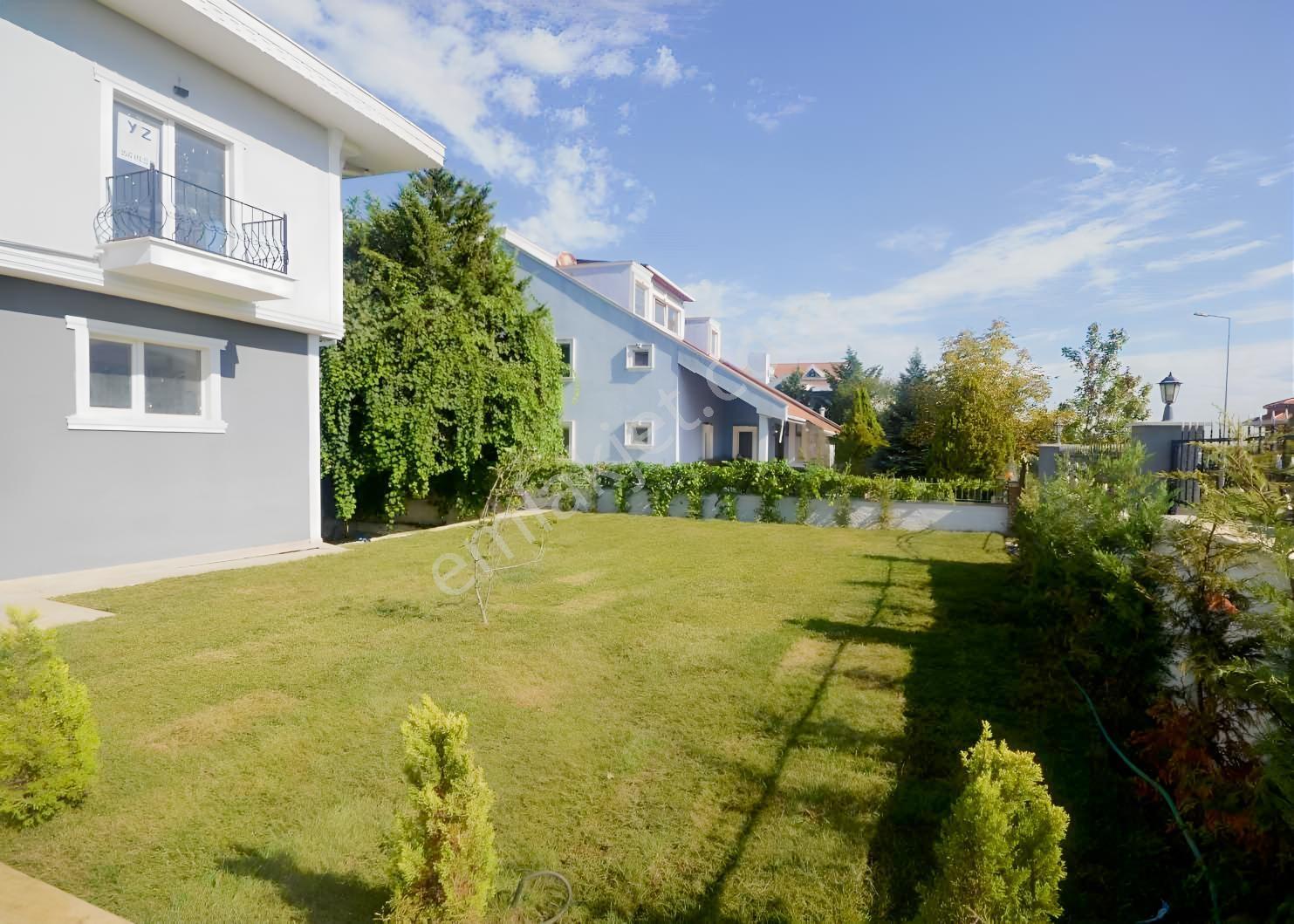 Büyükçekmece Tepekent Sitesinde Satılık Müstakil Villa - Görsel 18
