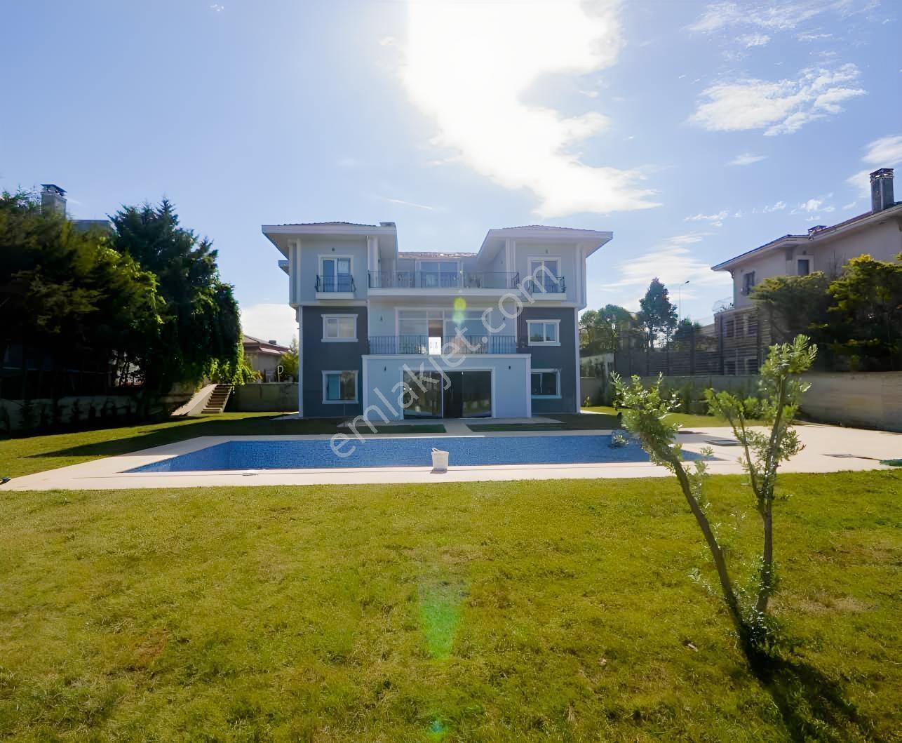 Büyükçekmece Tepekent Sitesinde Satılık Müstakil Villa - Görsel 33