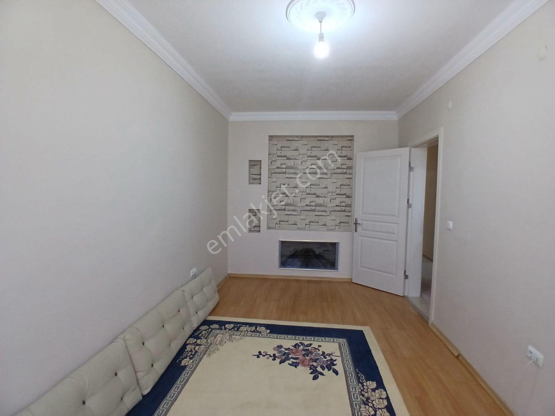 Akçay Emlak'tan Akşehir Kozağaç Tokide Eşyalı Asansörlü Ara Kat Kiralık 3+1 Daire - Görsel 31