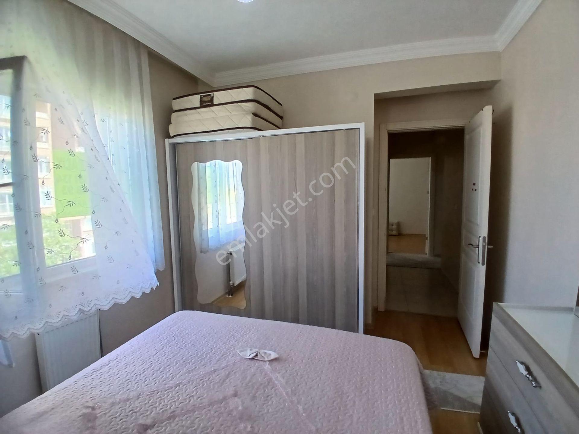 Akçay Emlak'tan Akşehir Kozağaç Tokide Eşyalı Asansörlü Ara Kat Kiralık 3+1 Daire - Görsel 9