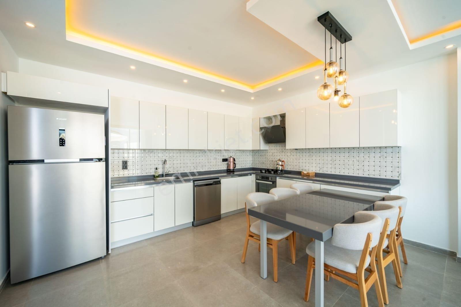 Kalkan Yeşilköy'de Fırnaz Koyu'nun Eşsiz Manzarasında 6+2 Villa - Görsel 20