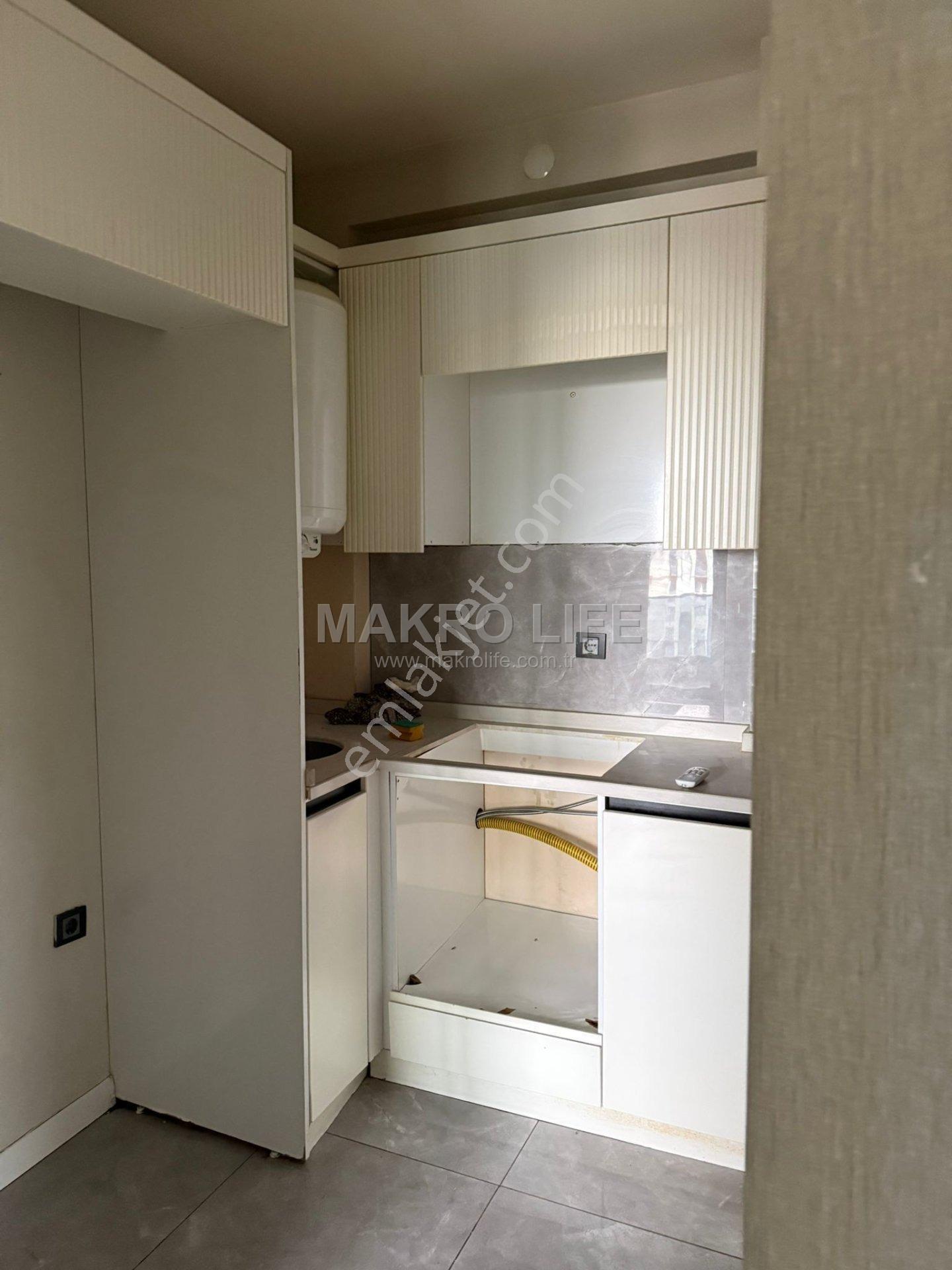 Merkezi Konumda Gaziler Jiber Yanında 2+1 Kiralık Boş Taşınmaya Hazır Büro - Görsel 13