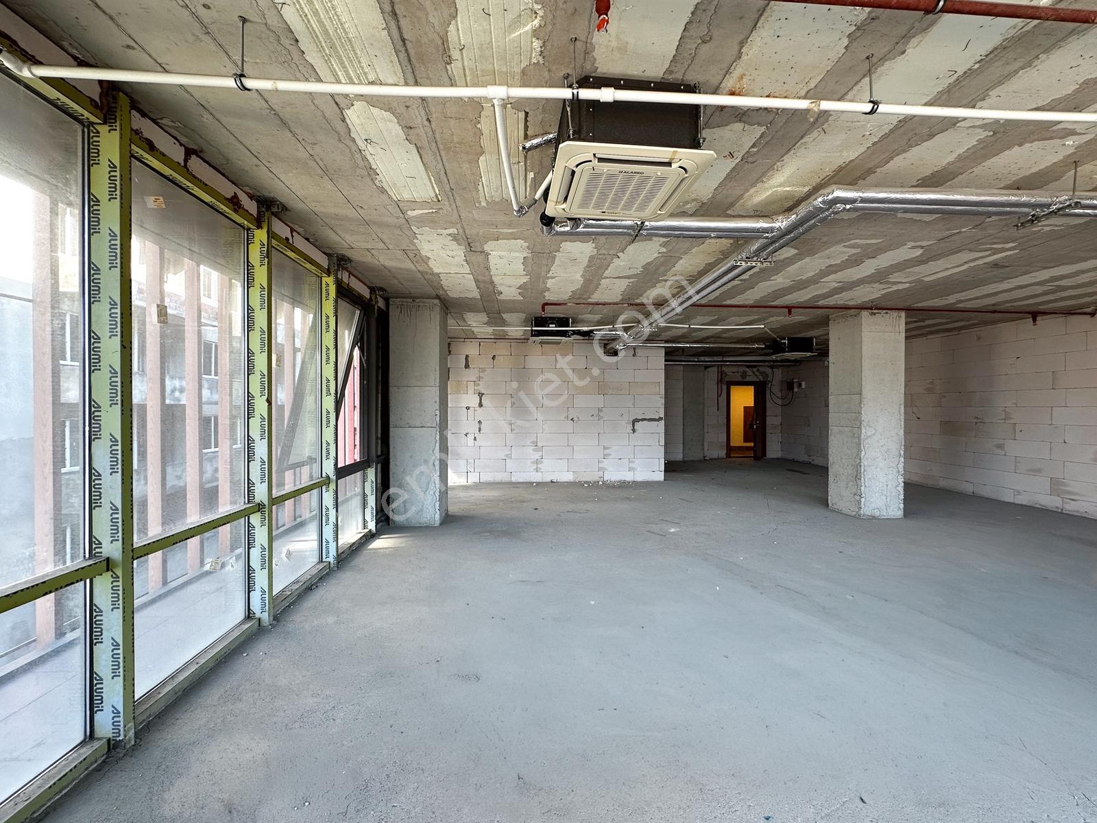 Tahsin Örslü'den Borkonut Niş Plaza'da 300 M2 Kiralık Ofis Katı - Görsel 26