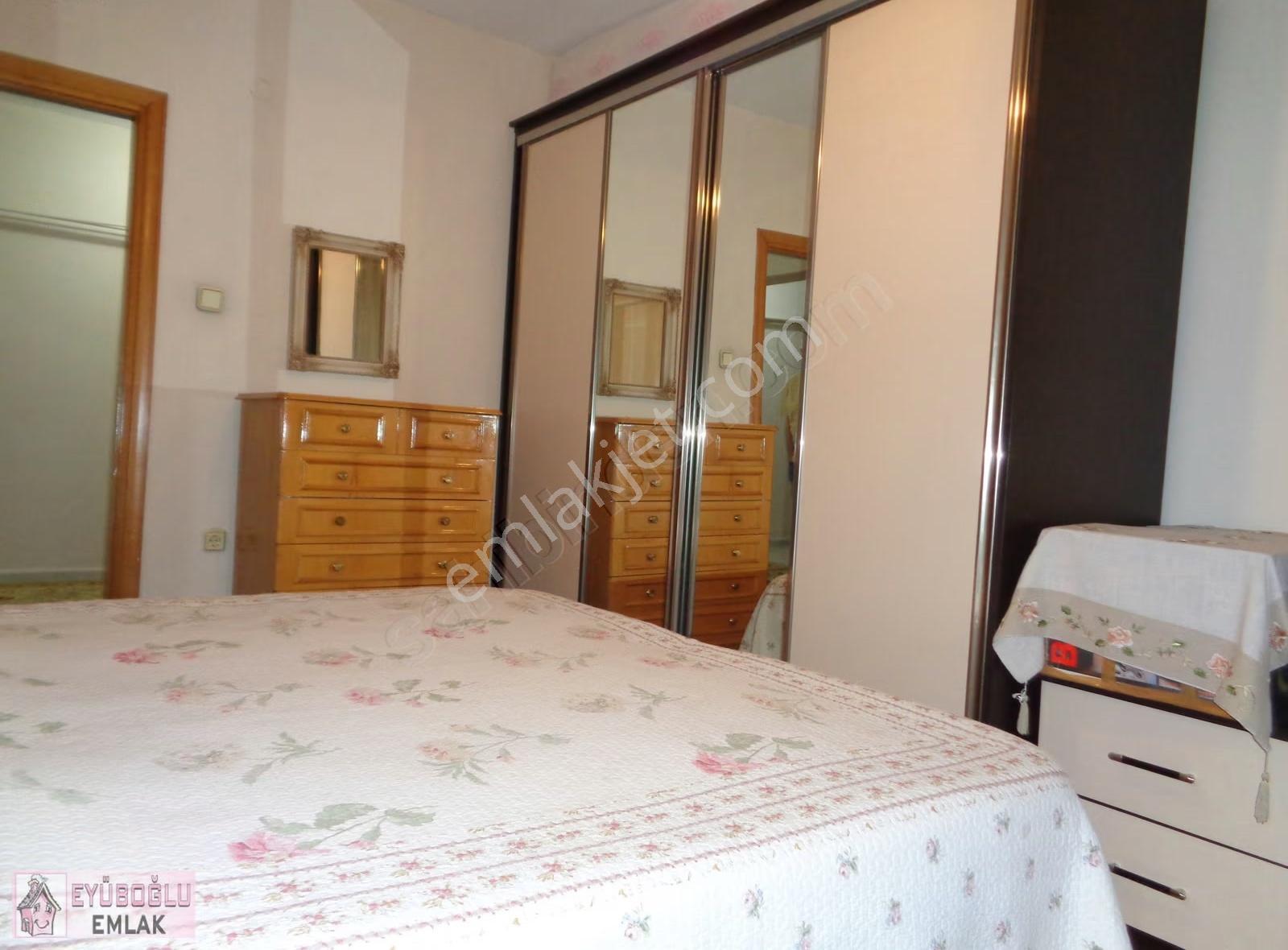 Küçükyalı Mektep Caddesi'nde 3+1 Kom.asan. Otoparklı 3+1 130m2 - Görsel 25