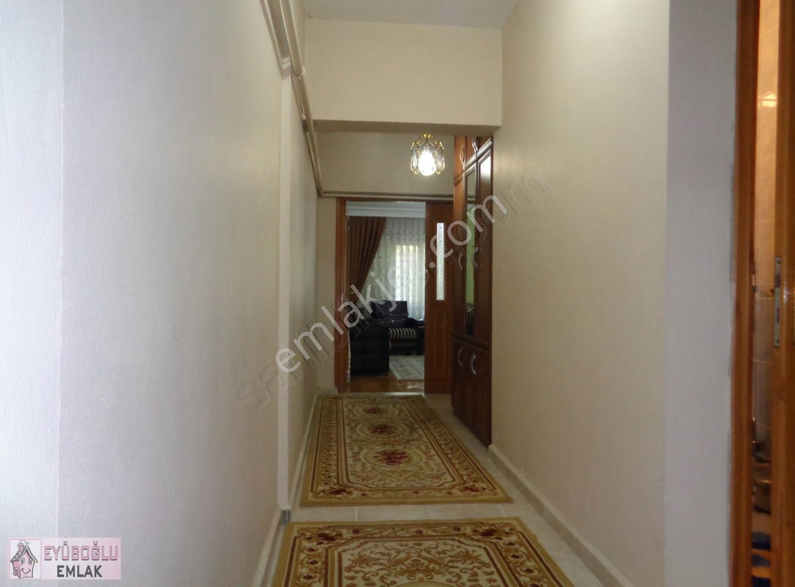 Küçükyalı Mektep Caddesi'nde 3+1 Kom.asan. Otoparklı 3+1 130m2 - Görsel 9