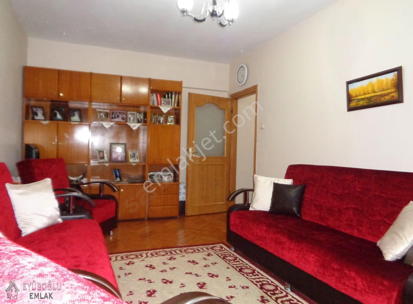 Küçükyalı Mektep Caddesi'nde 3+1 Kom.asan. Otoparklı 3+1 130m2 - Görsel 21
