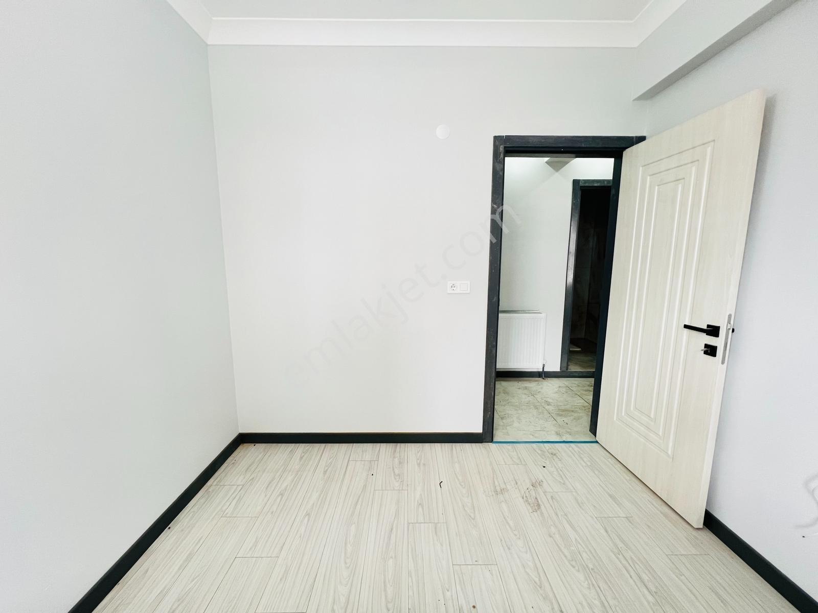 Güven'den Kapaklı'da Caddeye Yakın,kombili Ön Cephe 2+1 Daire - Görsel 22