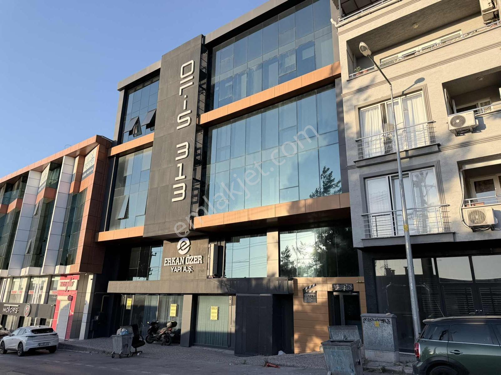 Ata Bulvarı'na Cephe Kiralık Her Yere Yakın Lokasyon Ofis 313