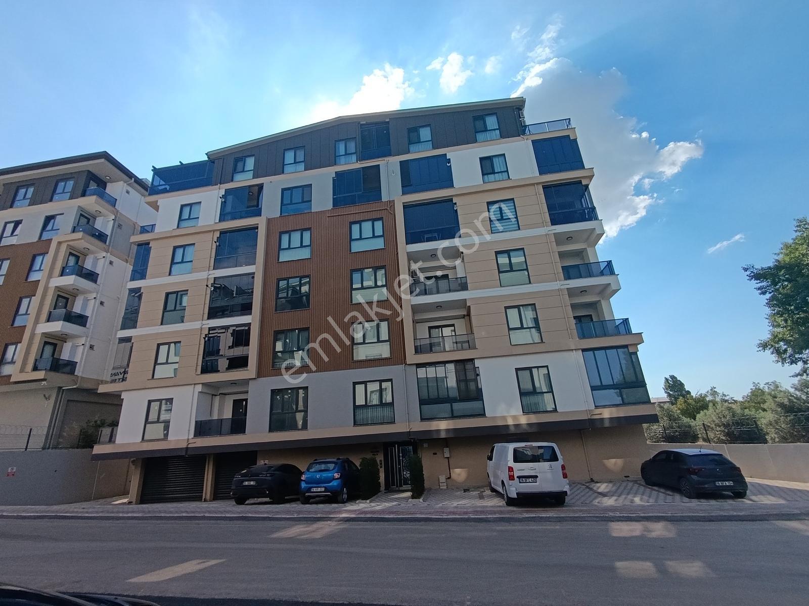 Hamitler'de Doğayla İçiçe Siteiçi Satılık 3+1 Daire