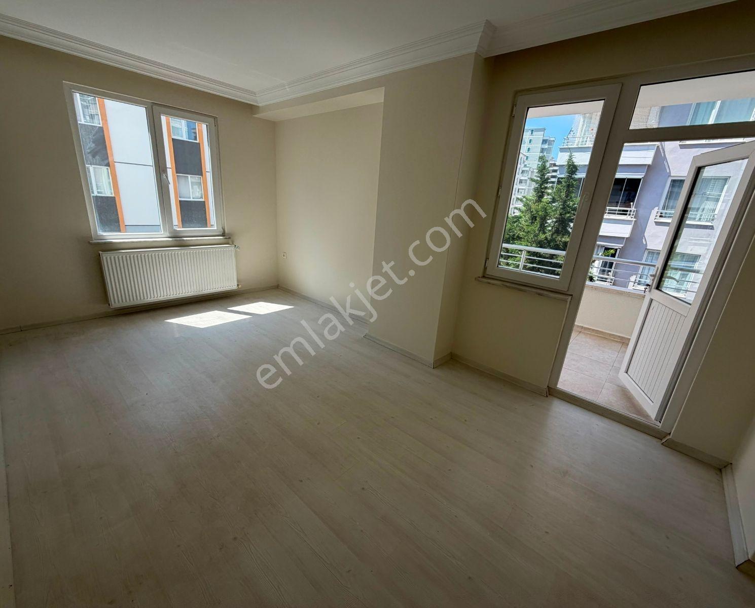Atakent Tramvay Durağına Cephe 3+1 Daire Kiralık Daire - Görsel 13