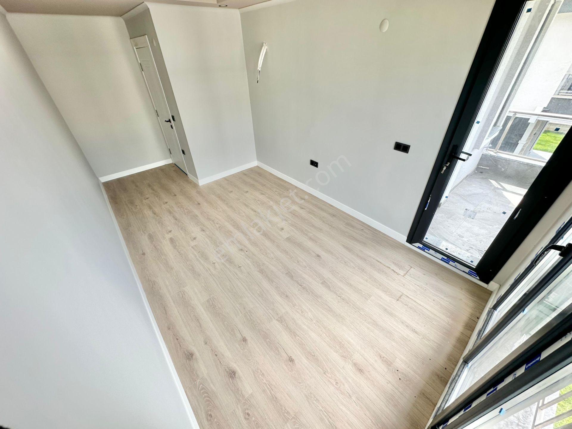 ꧁ay Emlaktan꧂küçükkuyu'da Denize Sadece 50 Metre Yüzme Havuzlu Satılık 3+1 Bağımsız Müstakil Villa - Görsel 16