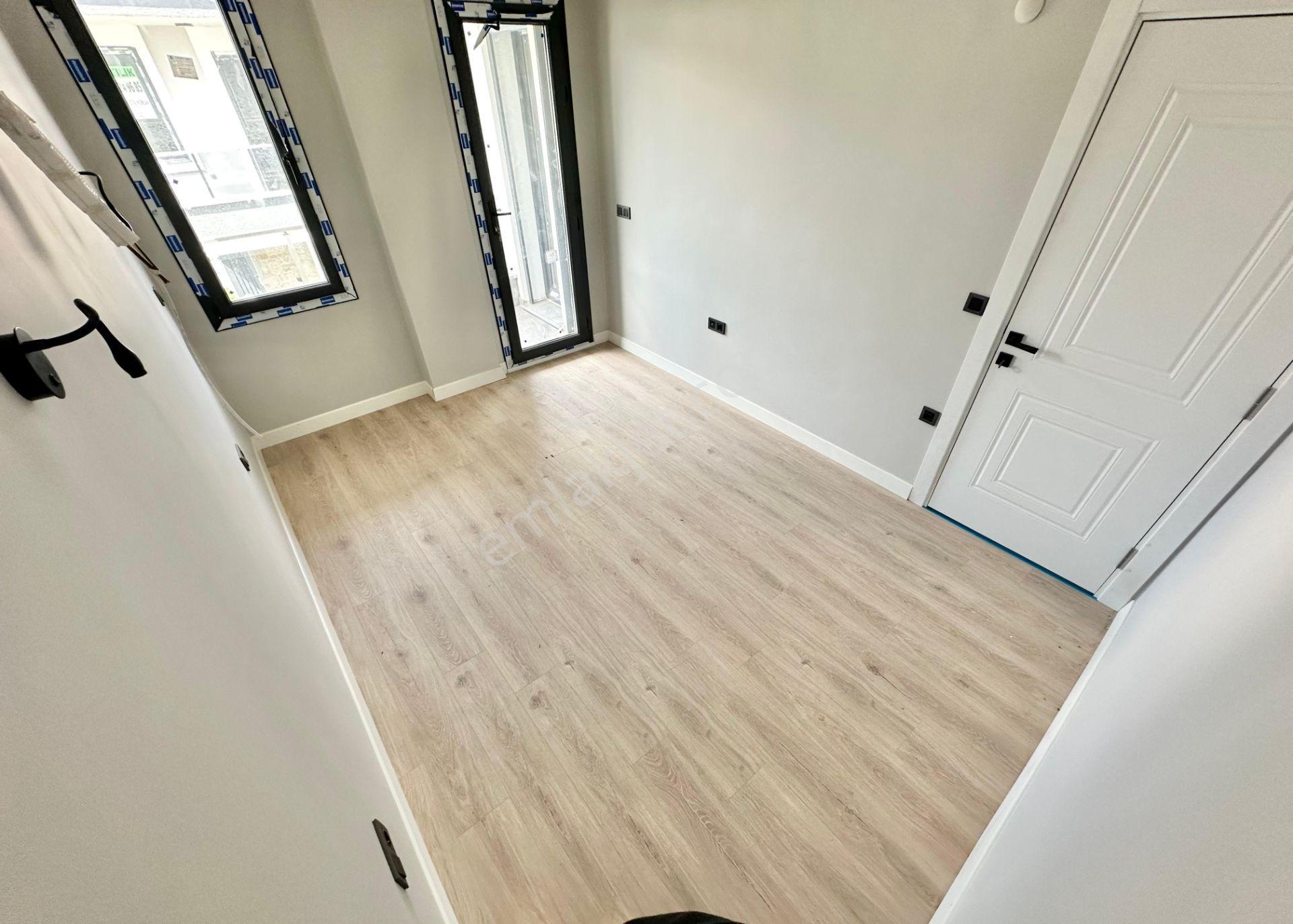 ꧁ay Emlaktan꧂küçükkuyu'da Denize Sadece 50 Metre Yüzme Havuzlu Satılık 3+1 Bağımsız Müstakil Villa - Görsel 20