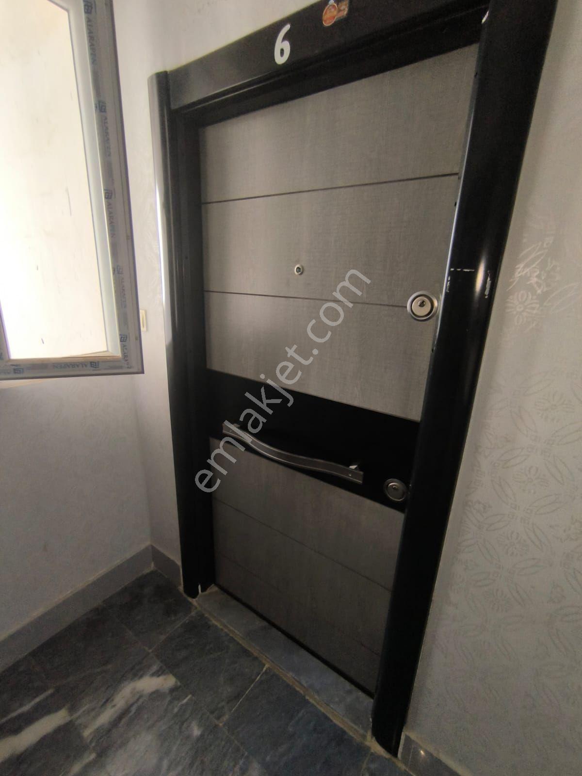 Sırrın Mahallesi'nde Eşyalı Kiralık Temiz 1. Kat 1+1 Daire - Görsel 4