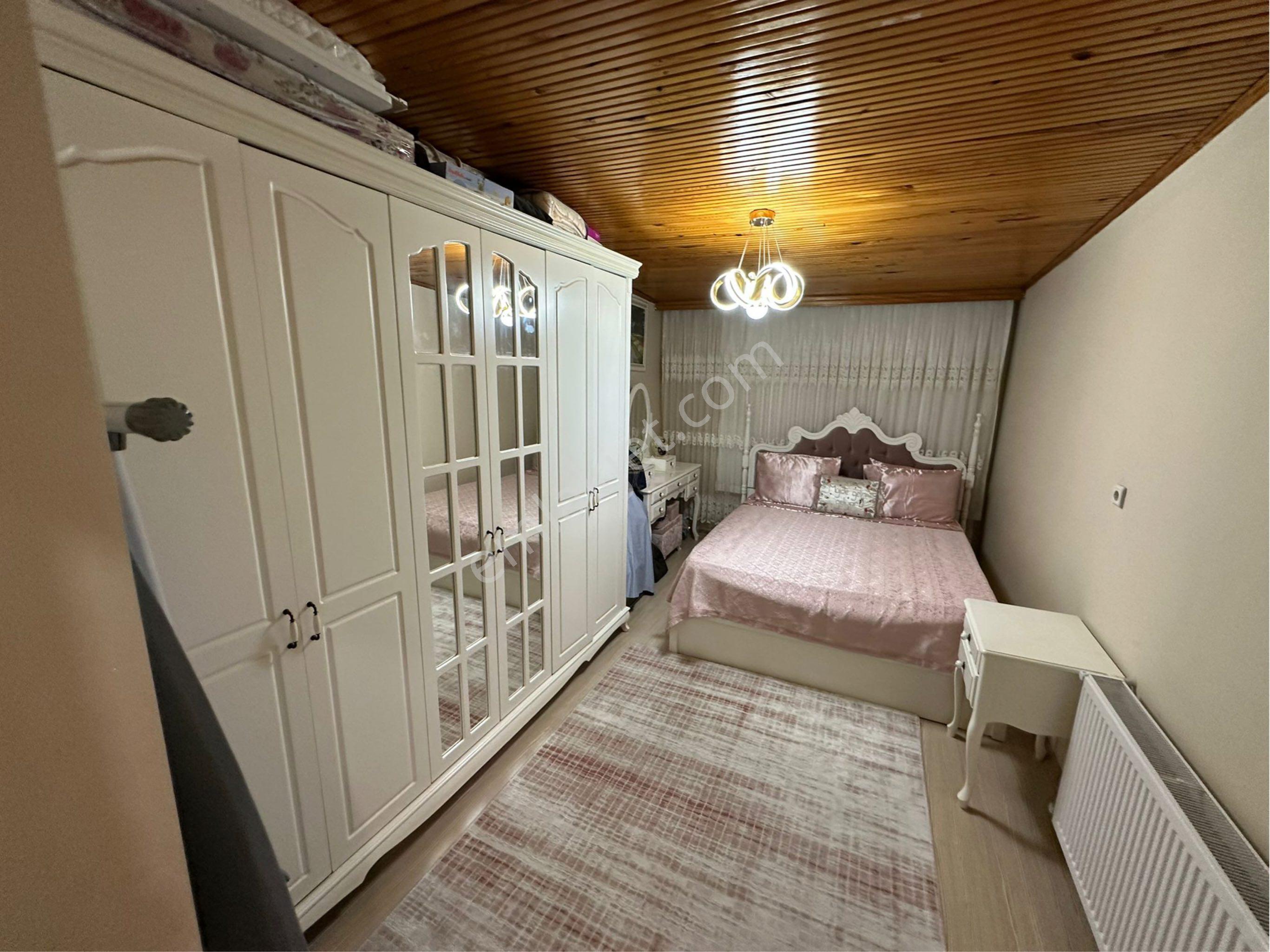 Esentepe Mhl Satılık Düblex Daire 200 M2 Kullanışlı Balkonlu - Görsel 22