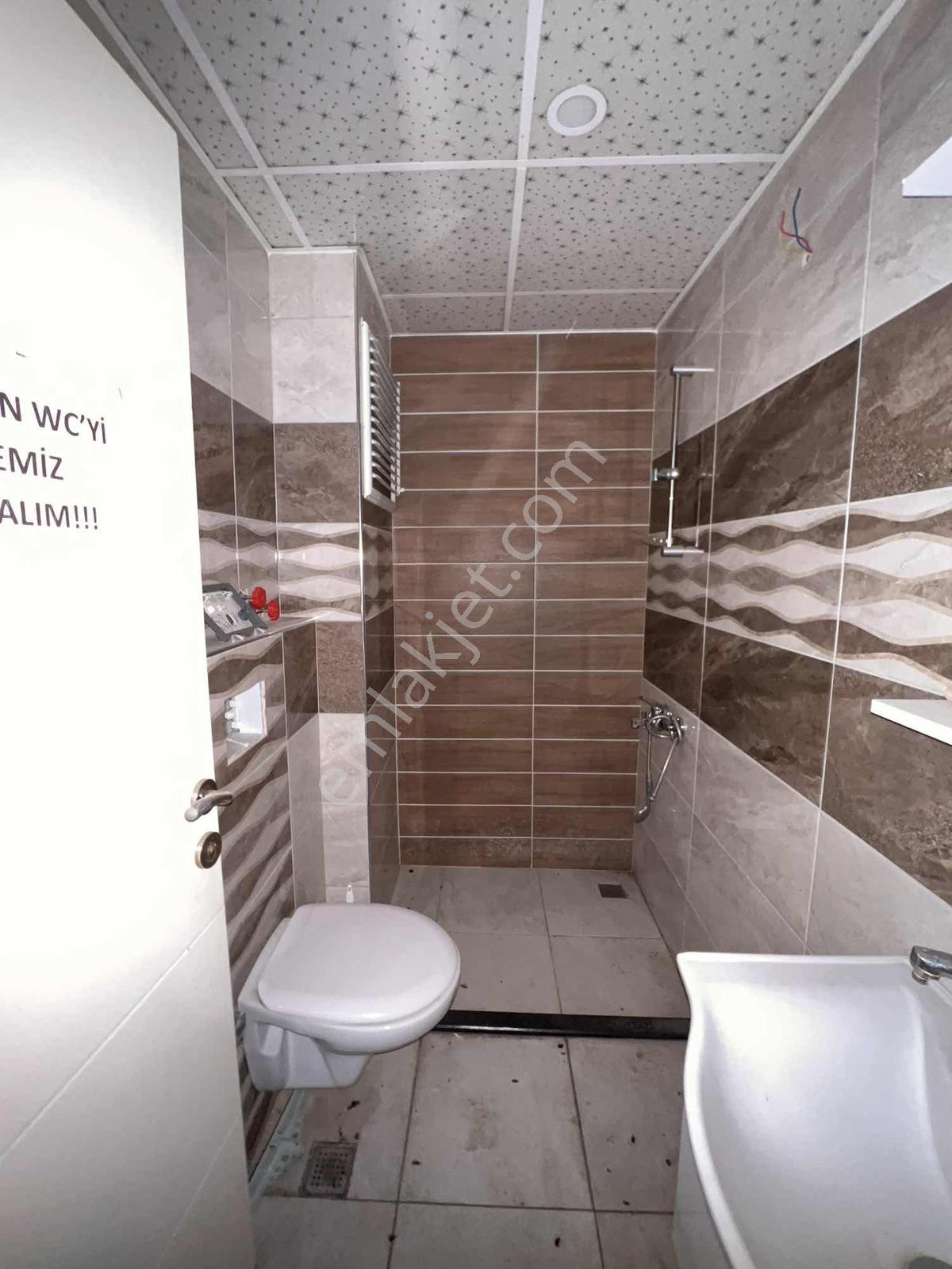 Altınova Orta Mh 180 Metre² 25 Metre Cepheli Geniş Dükkan - Görsel 2