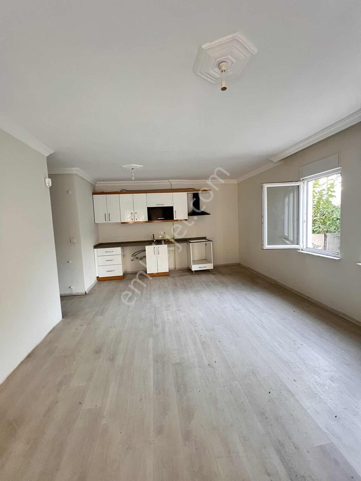 Altınova Orta Mh 180 Metre² 25 Metre Cepheli Geniş Dükkan - Görsel 7