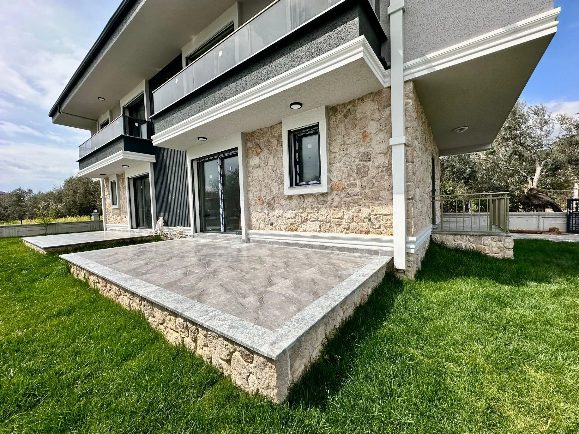 ꧁ay Emlaktan꧂denize Sadece 50 Mt Yüzme Havuzlu Geniş Bahçeli Satılık 3+1 Villa - Görsel 33
