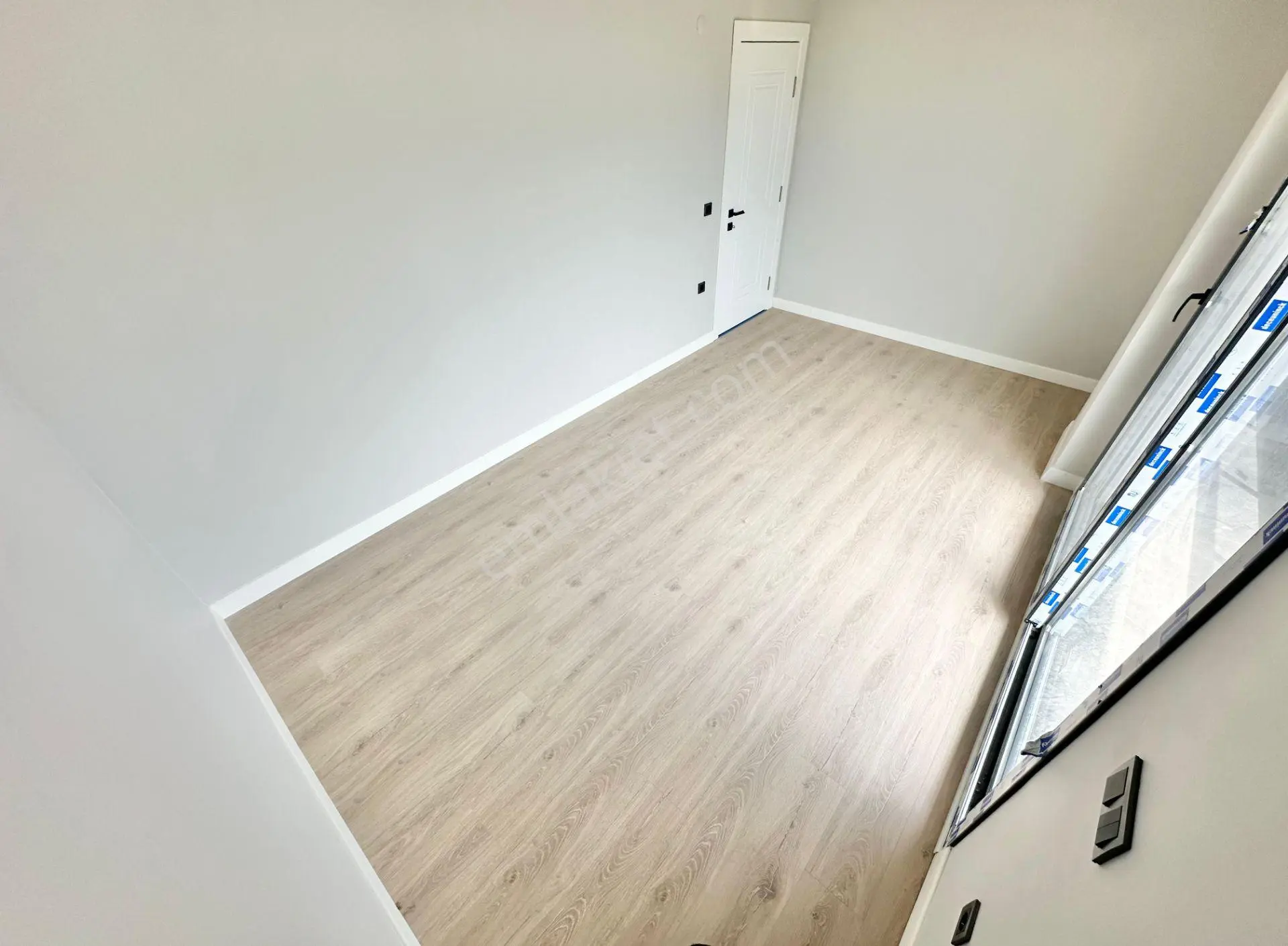 ꧁ay Emlaktan꧂denize Sadece 50 Mt Yüzme Havuzlu Geniş Bahçeli Satılık 3+1 Villa - Görsel 21