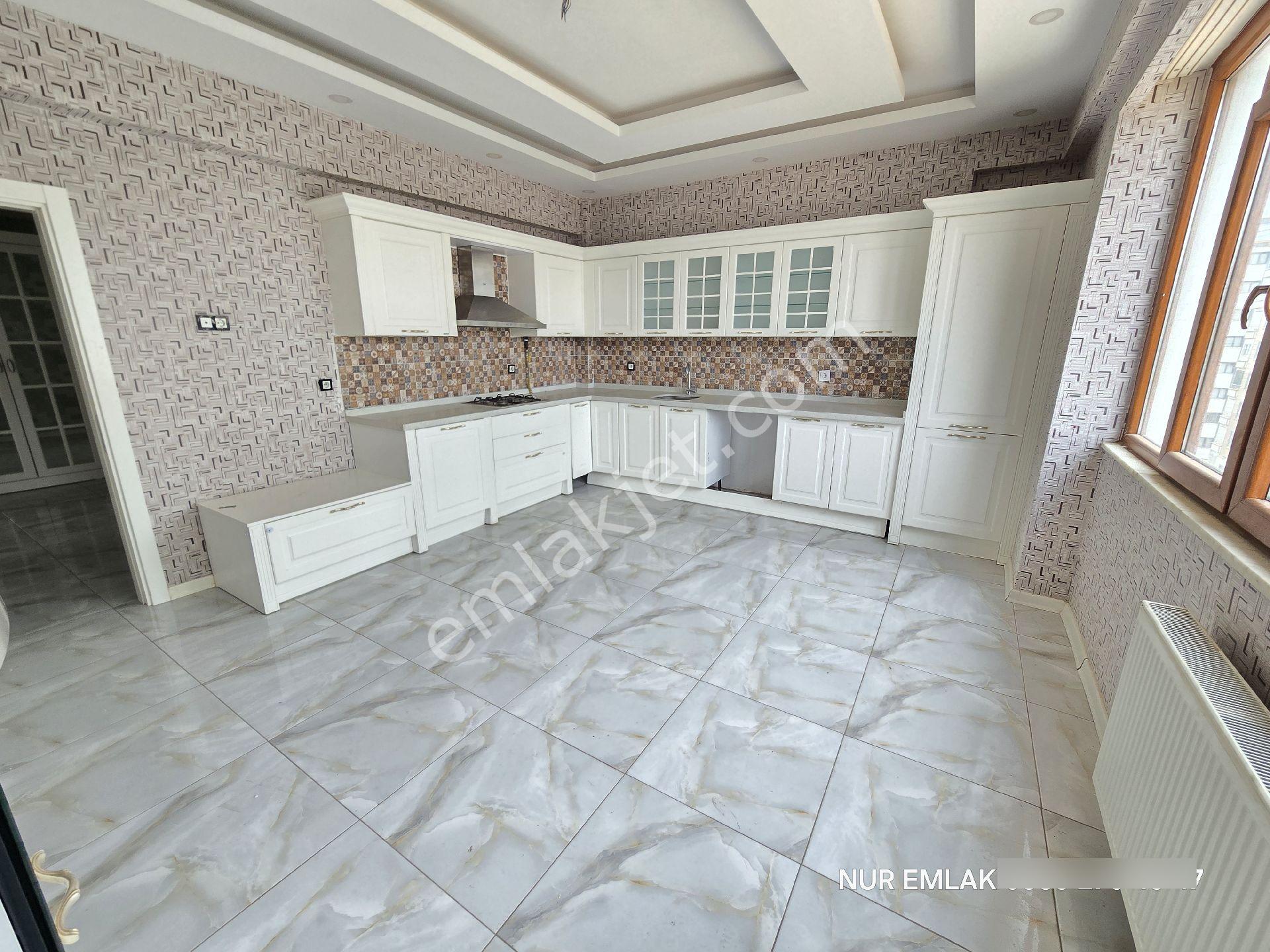 Atakentte Diyarbakır Yolunda Kapalı Otoparklı 4+1 Lüx Daire*nur* - Görsel 13